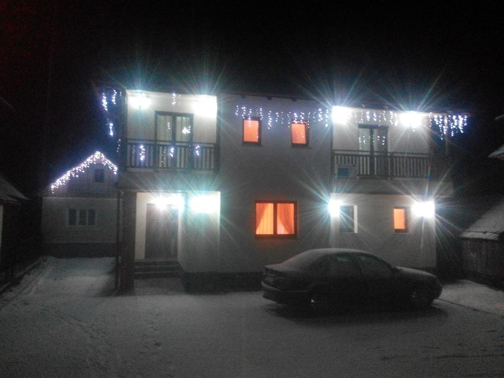 Hotel Casa Bunicii Moisei Esterno foto
